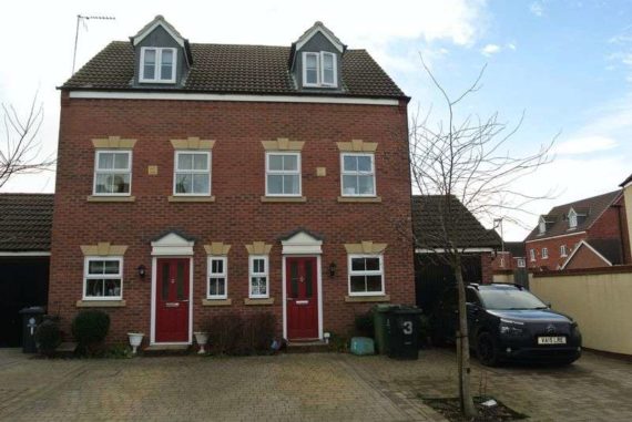 3 Bedroom Semi-Detac...